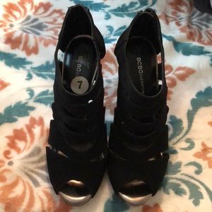 BCBG heels